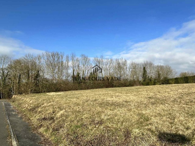 TERRAIN CONSTRUCTIBLE A VENDRE A BELLEME