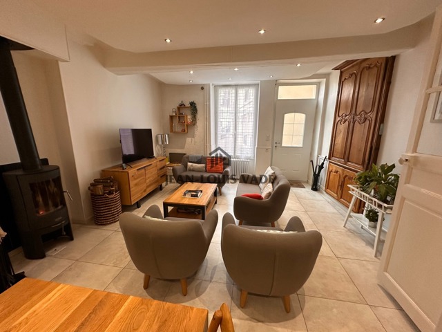 A vendre maison 4 chambres sans travaux centre-ville de Mamers