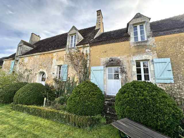 Belle demeure de charme avec dépendances