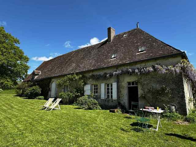 Authentique bordage percheron dans la campagne
