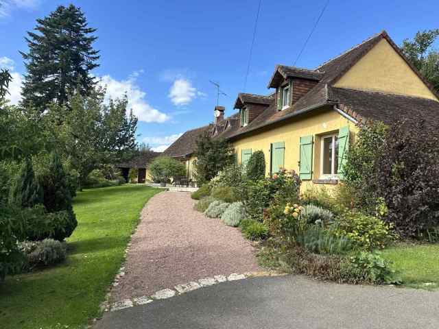 Propriété isolée à 1h30 de Paris sur 4ha80