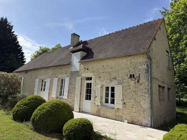Une longère dans le Perche avec sa grange