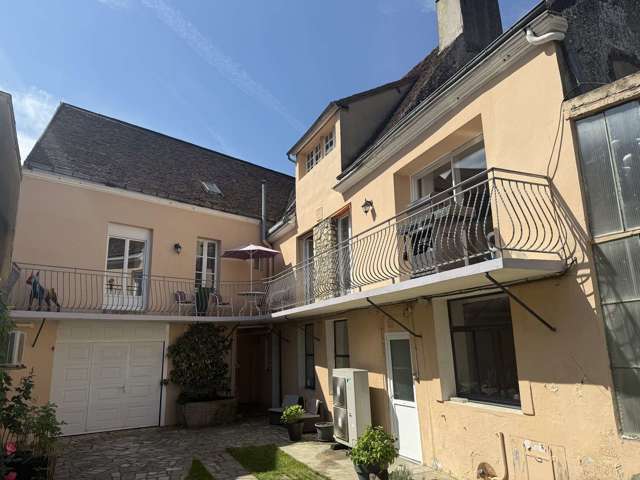 Commerce et habitation centre ville Mamers