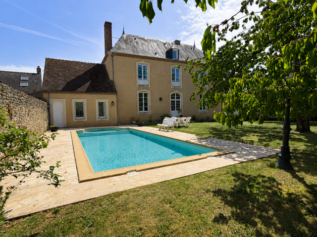 Ancien presbytère XVIIIᵉ siècle à 2 heures de Paris
