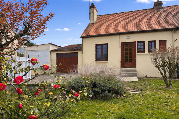 À VENDRE  Pavillon à rafraîchir en sortie de BELLÊME (61130)