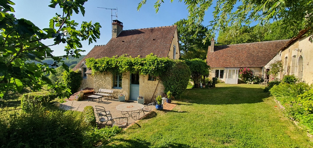 Propriété de charme avec vue panoramique proche Bellême