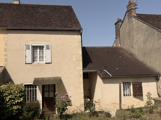 Maison en pierre avec jardin et garage à Bellême (61130)